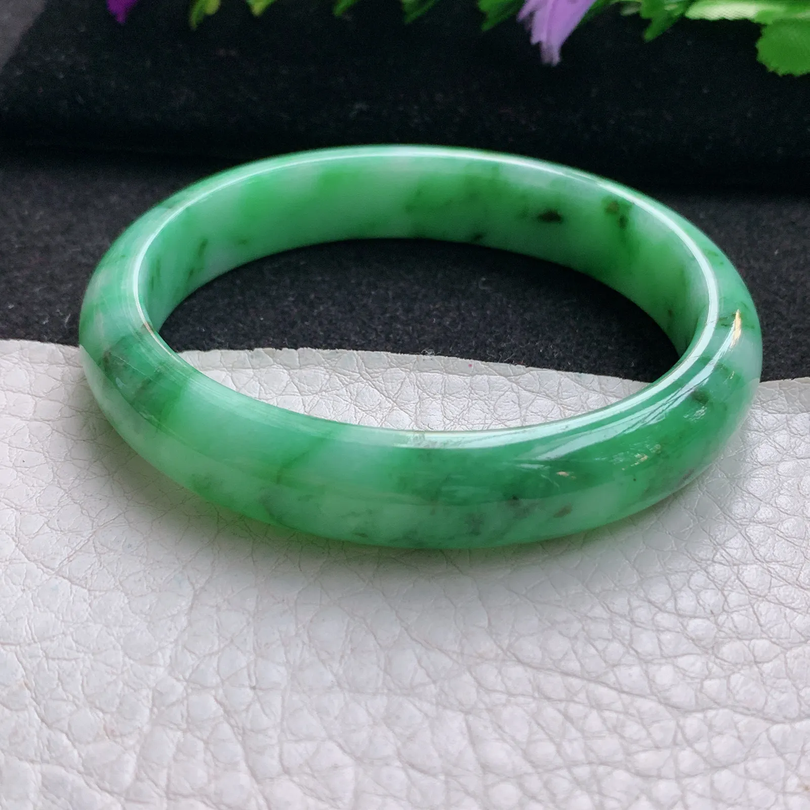 yh实拍55*40*11.2*7.3镯 天然缅甸翡翠辣绿椭圆宽边玉手镯 玉手环