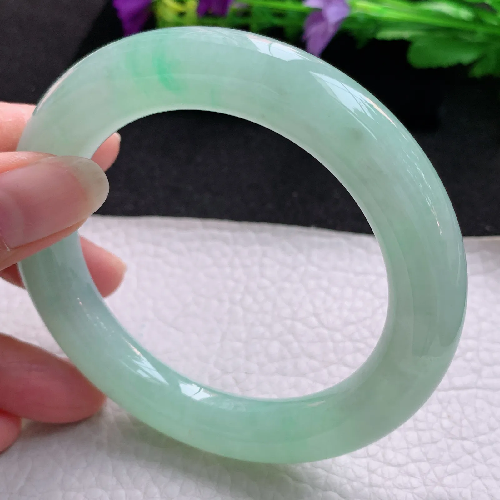 js大圈口59.5*12.5胖圆镯 天然缅甸翡翠冰绿圆条玉手镯 玉手环