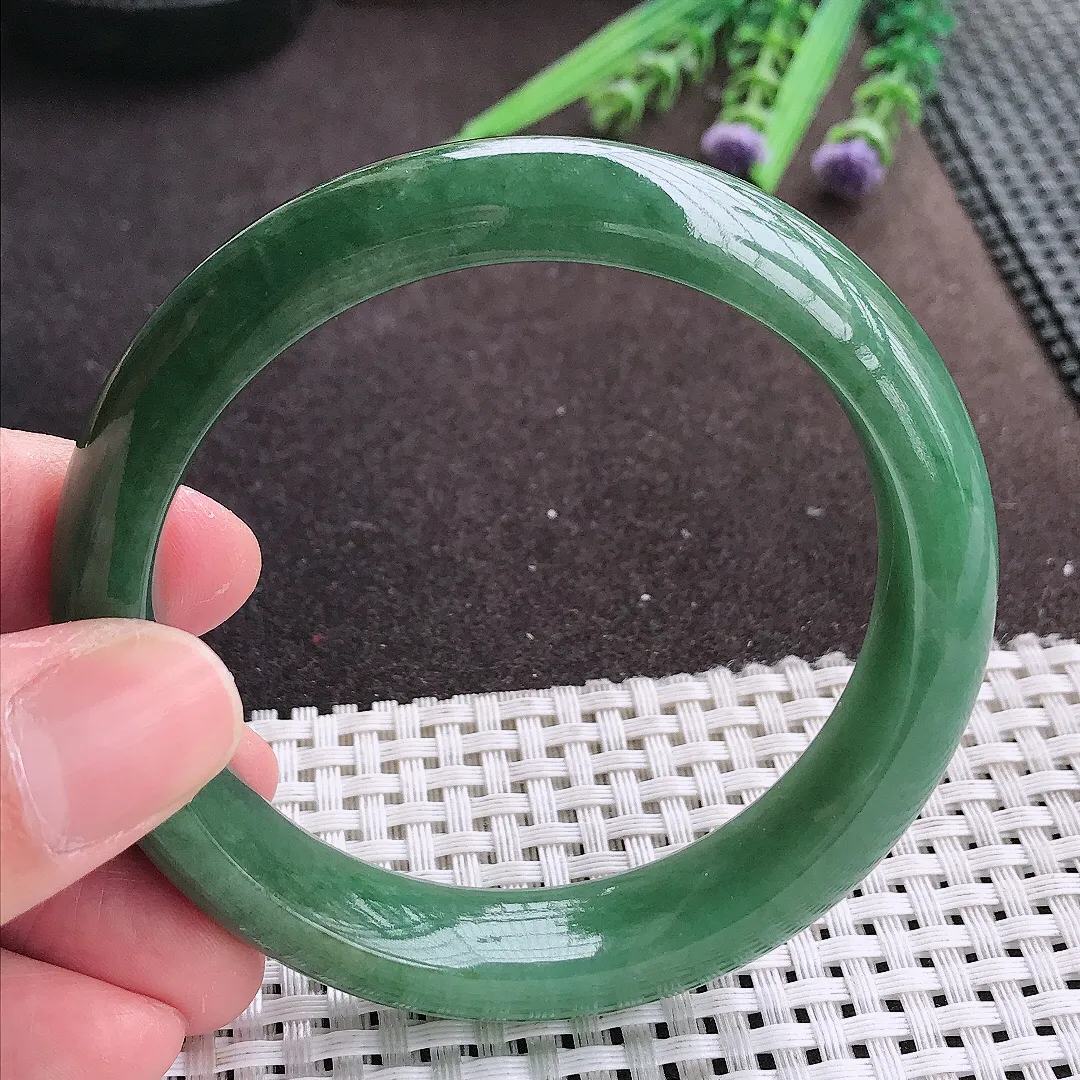 实拍A货翡翠58.8/13.5/8.5老坑精美温润满油绿手镯宽边翡翠玉镯女款