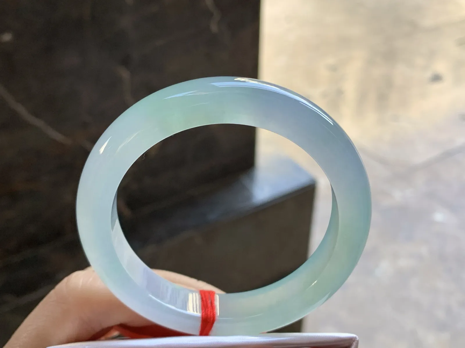 56-12.1-9.1

冰种淡春彩手镯^_^种水透亮