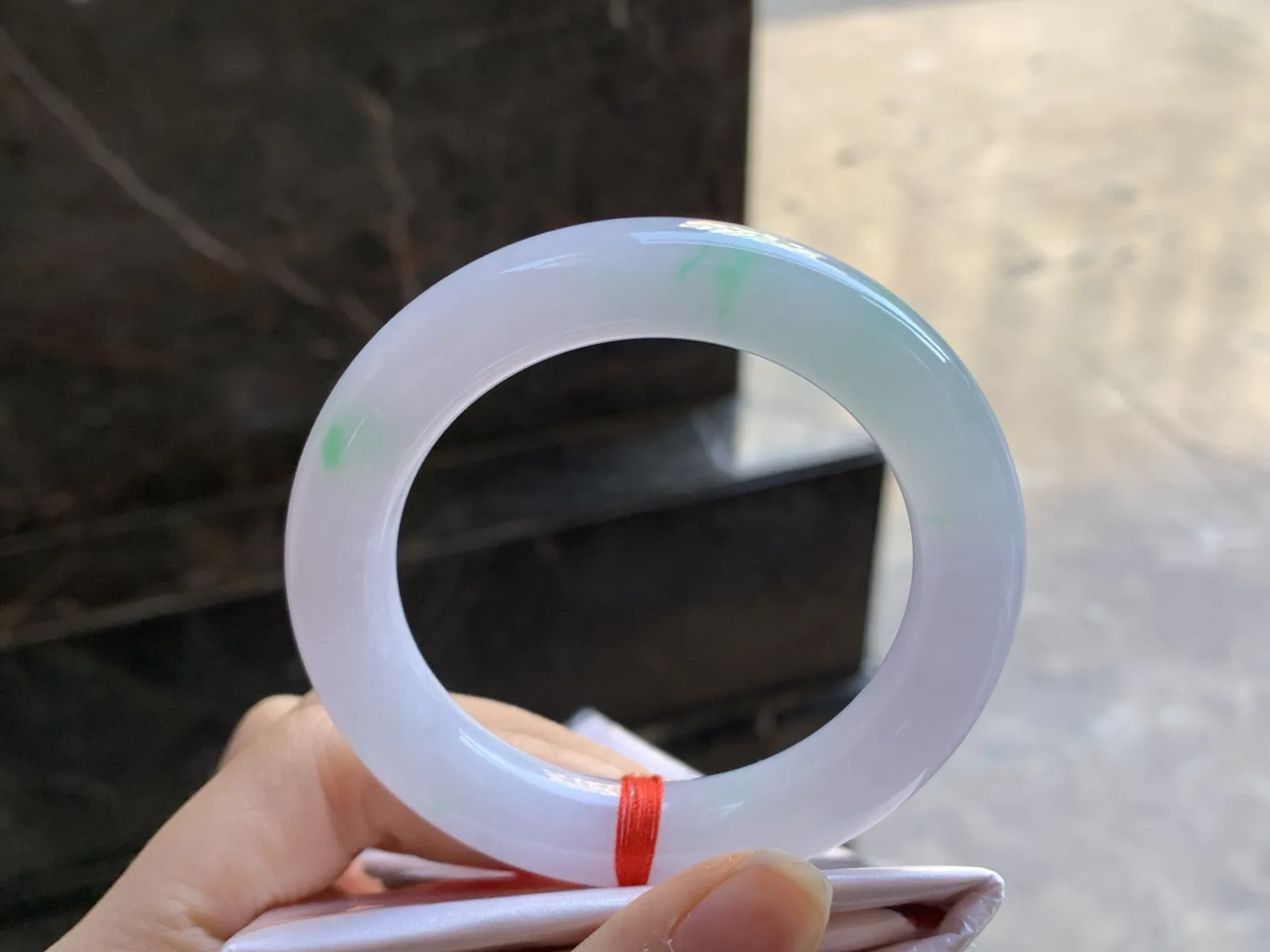 50.5-11

春带彩圆条手镯^_^清新