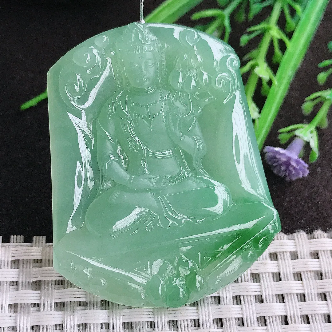 实拍A货翡翠51.7/42.2/5.8老坑冰胶水灵冰晴满甜绿大势至菩萨吊坠翡翠观音挂件