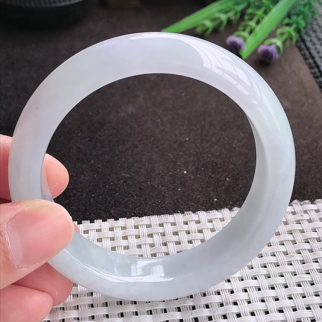 实拍A货翡翠58.8/15.3/9老坑冰纯起胶月光白手镯宽边翡翠玉镯女款