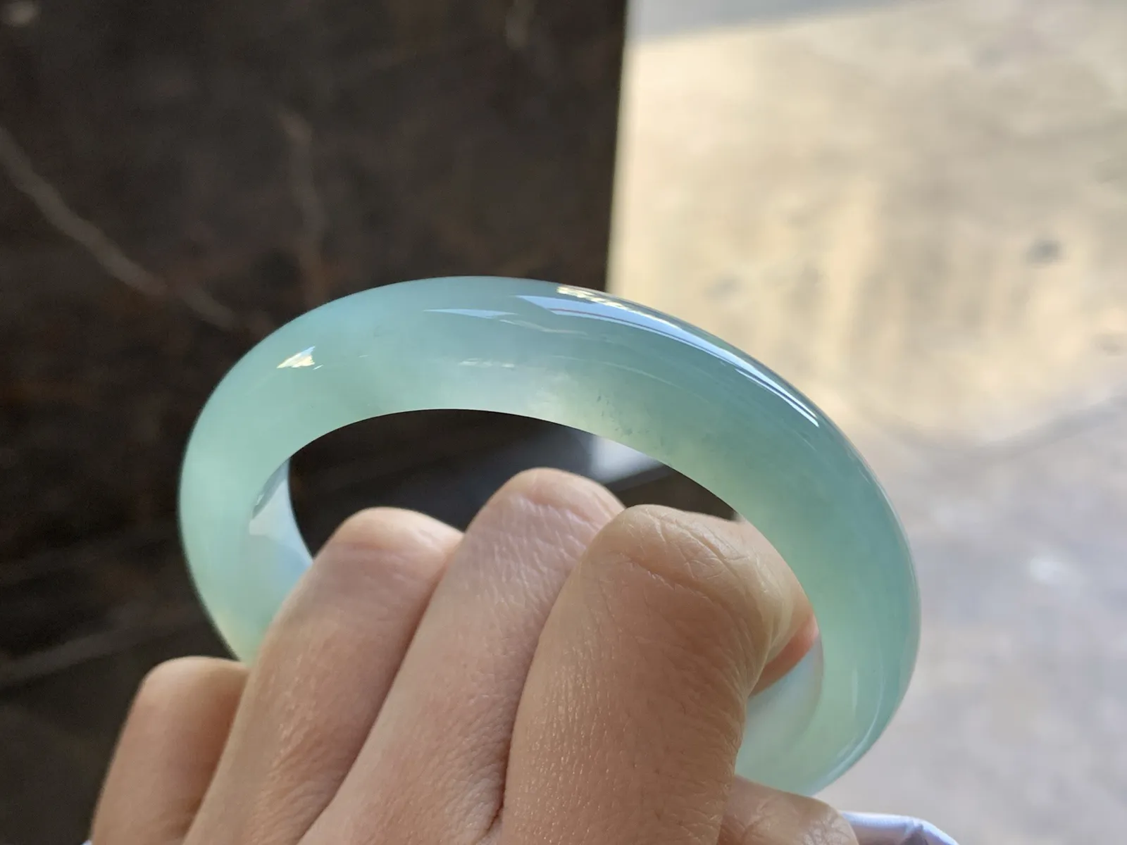 54.5-12.4-8.2

冰蓝手镯^_^水润 清新