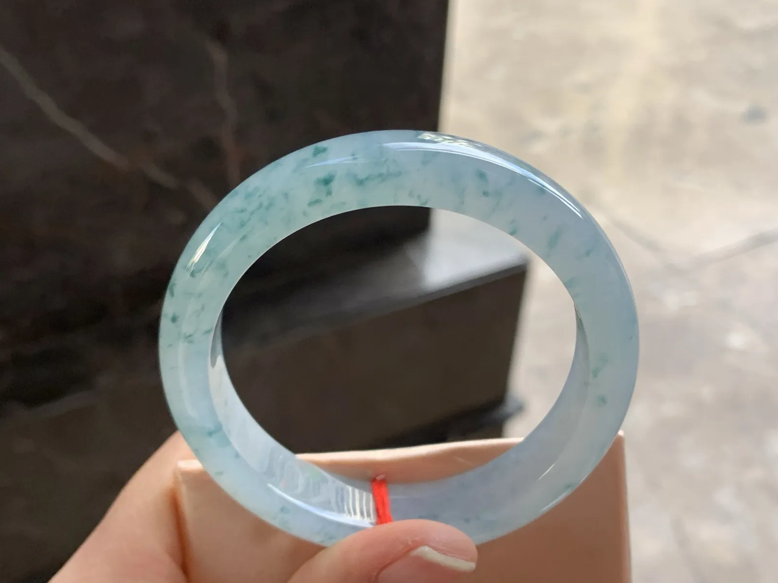 54.5-12.3-7.8

蓝花手镯^_^飘花灵韵