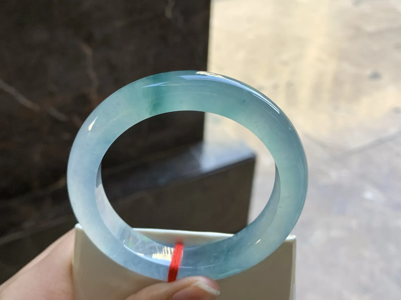 54-12.2-8

冰蓝花手镯^_^透亮