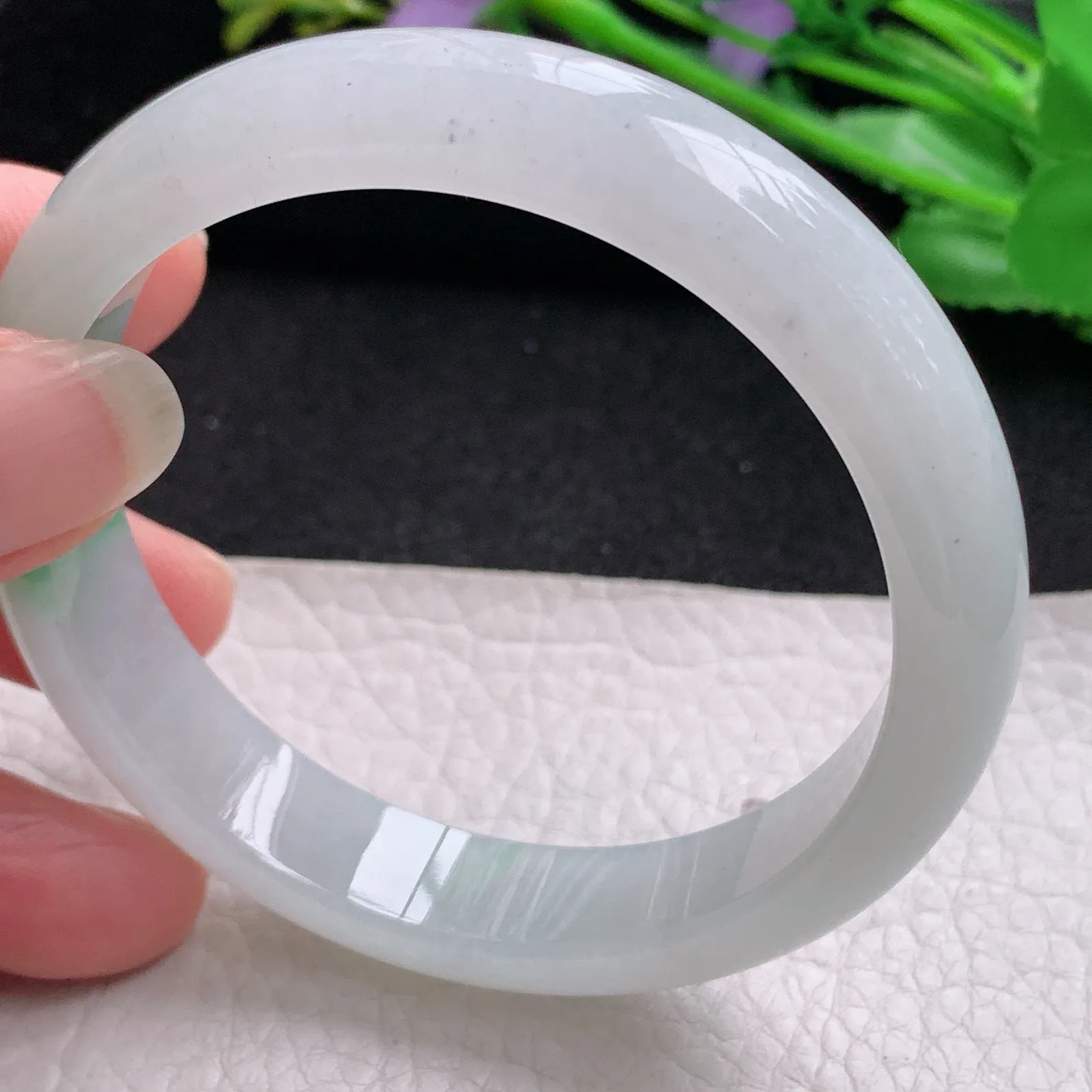 js实拍57*12.3*7.3平安镯 缅甸翡翠精美冰飘绿花宽边玉手镯 玉手环