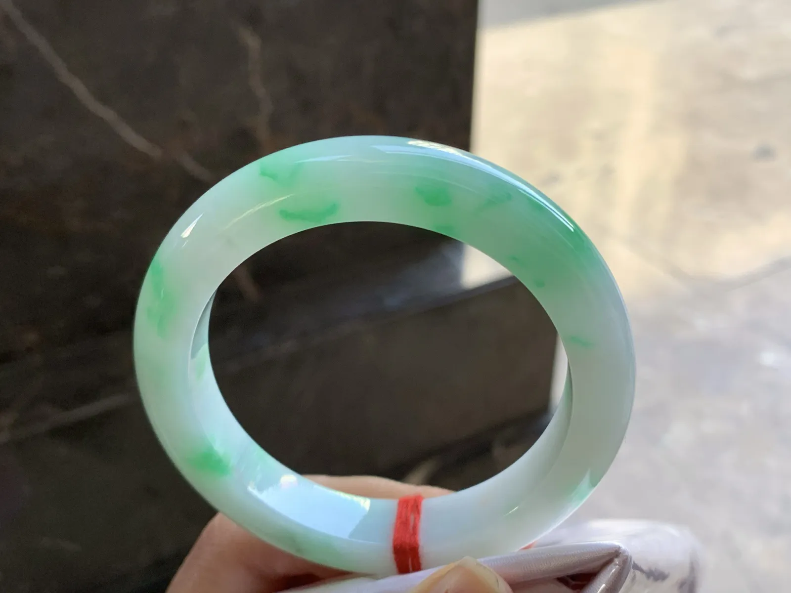 56.5-12-10.1毫米

飘绿手镯^_^清新 色阳