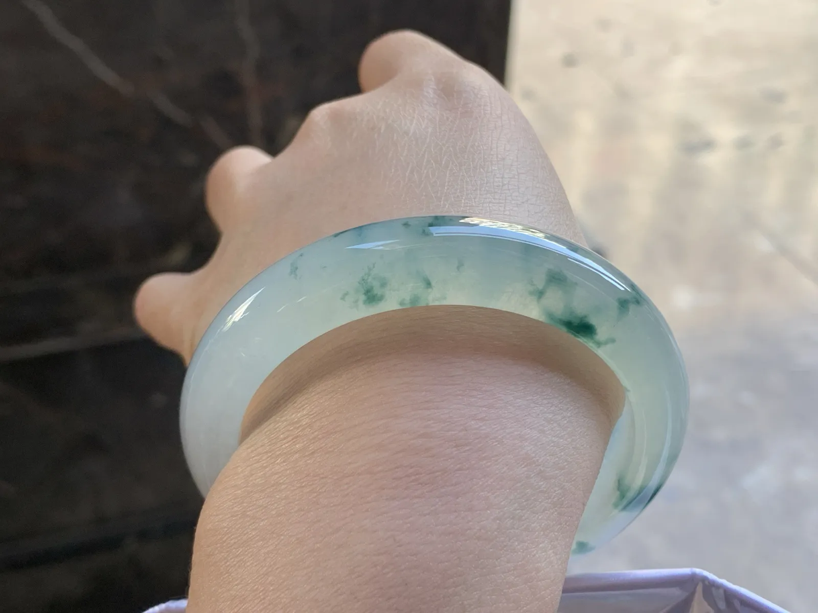 56.5-12.9-8.8

蓝花手镯^_^飘花灵韵