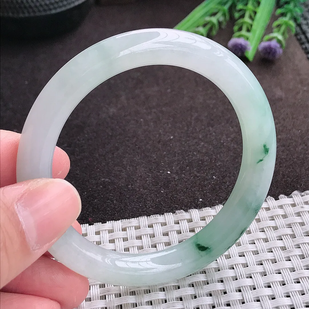 实拍A货翡翠53.5/9老坑冰胶水灵飘花圆条手镯翡翠玉镯女款