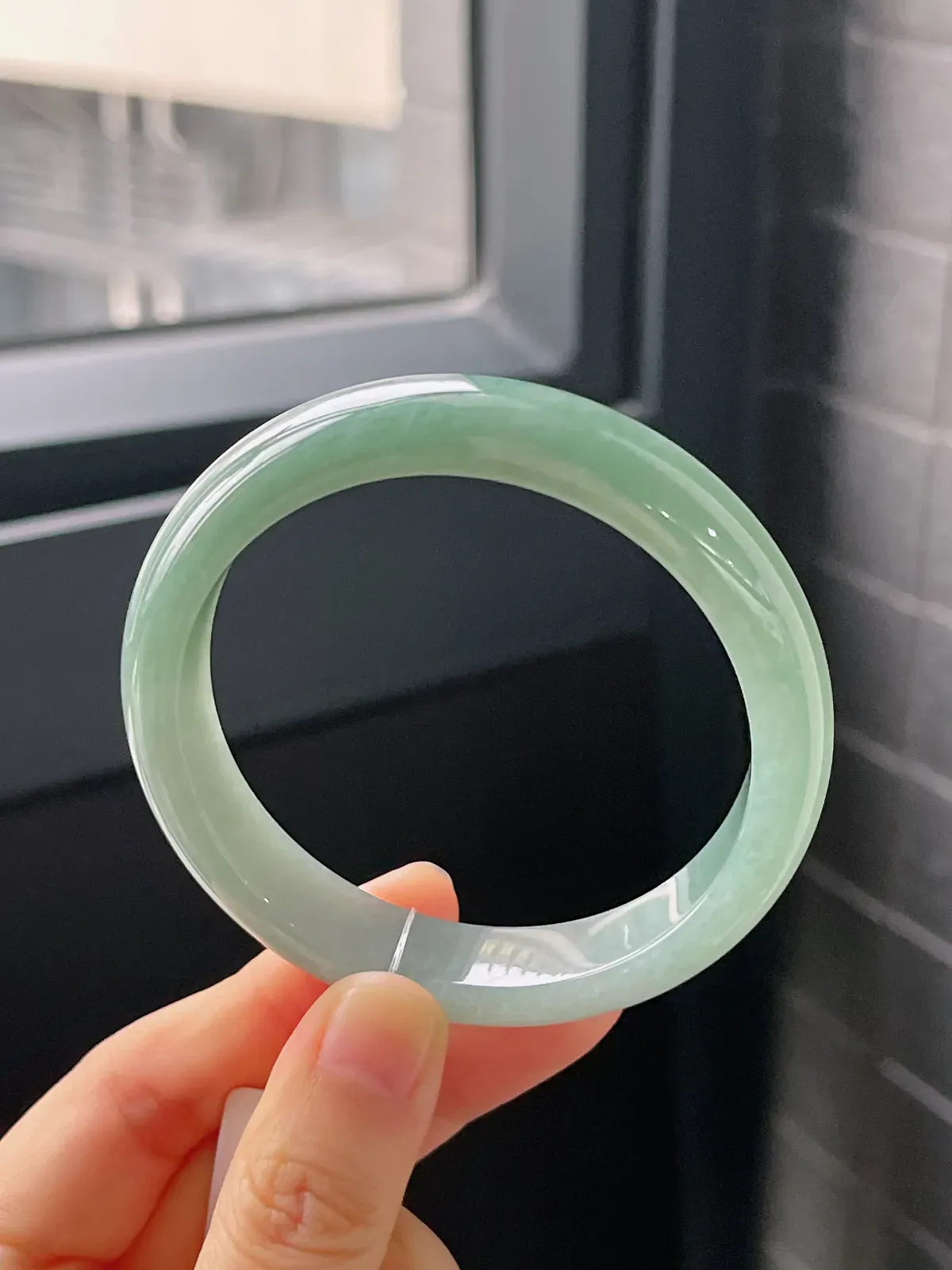 正圈56圈口，翡翠糯化种半山水手镯