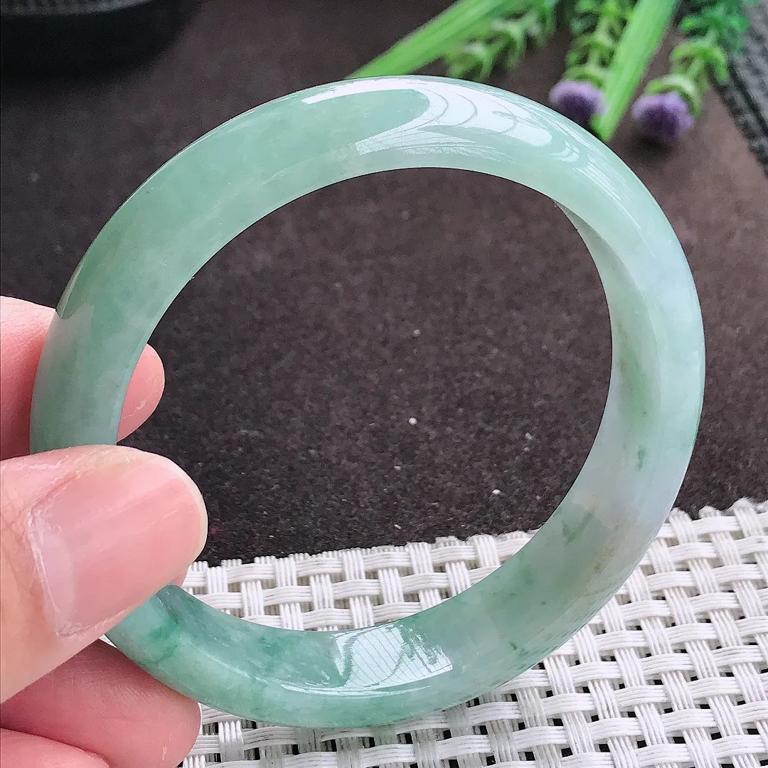 实拍A货翡翠56/13/7.2老坑冰润起胶飘花手镯宽边翡翠玉镯女款