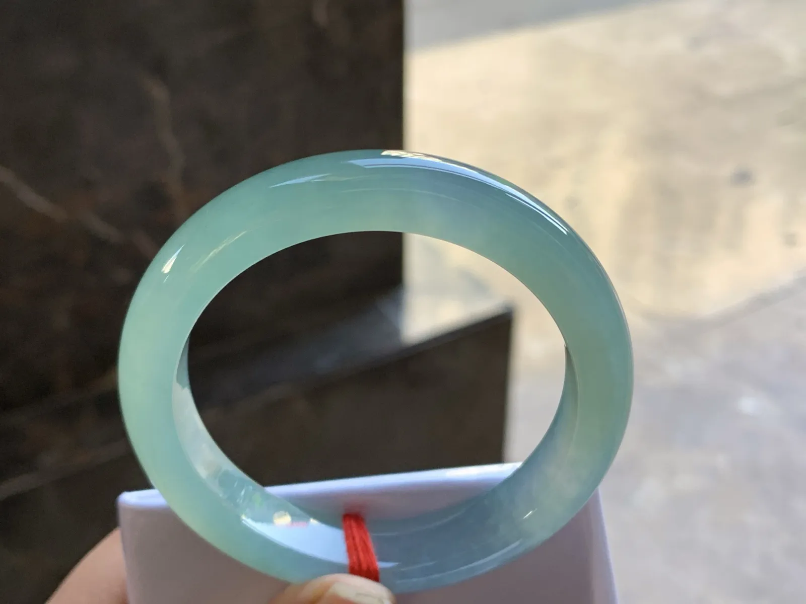 53-11.7-8.2

冰蓝手镯^_^种水清透