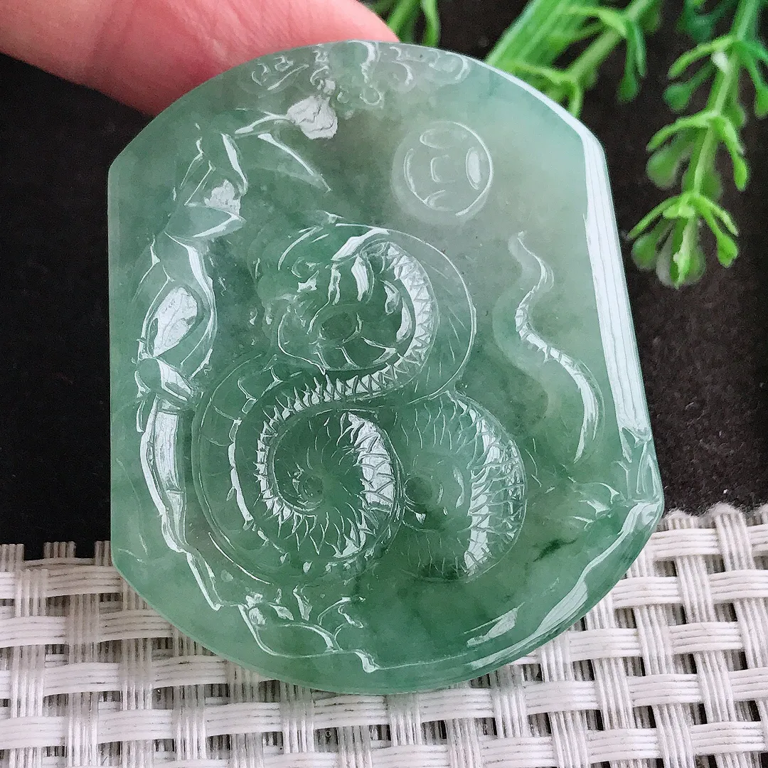 实拍A货翡翠51/43.3/5老坑冰胶水灵冰晴满绿生肖蛇牌吊坠翡翠挂件