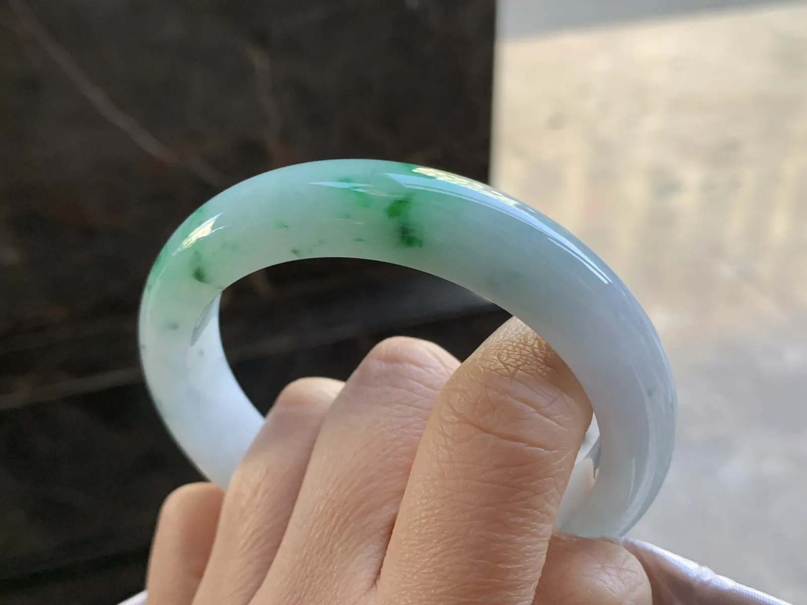 56.5-12.5-8.8

飘绿手镯^_^色阳 细腻