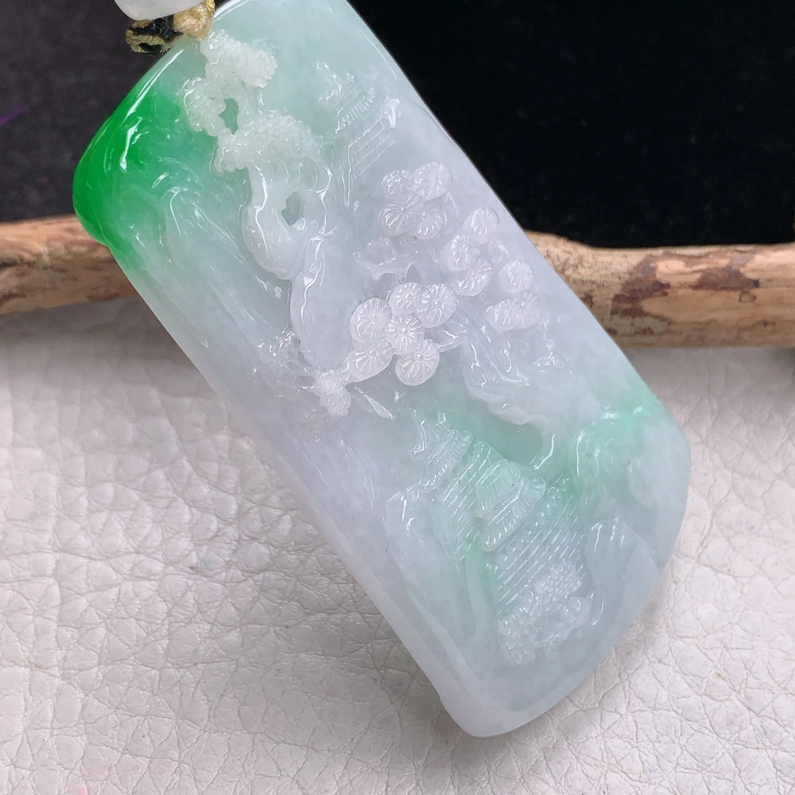 yl实拍63*36.3*13缅甸翡翠精雕白底青山水 大好河山玉吊坠 玉挂坠