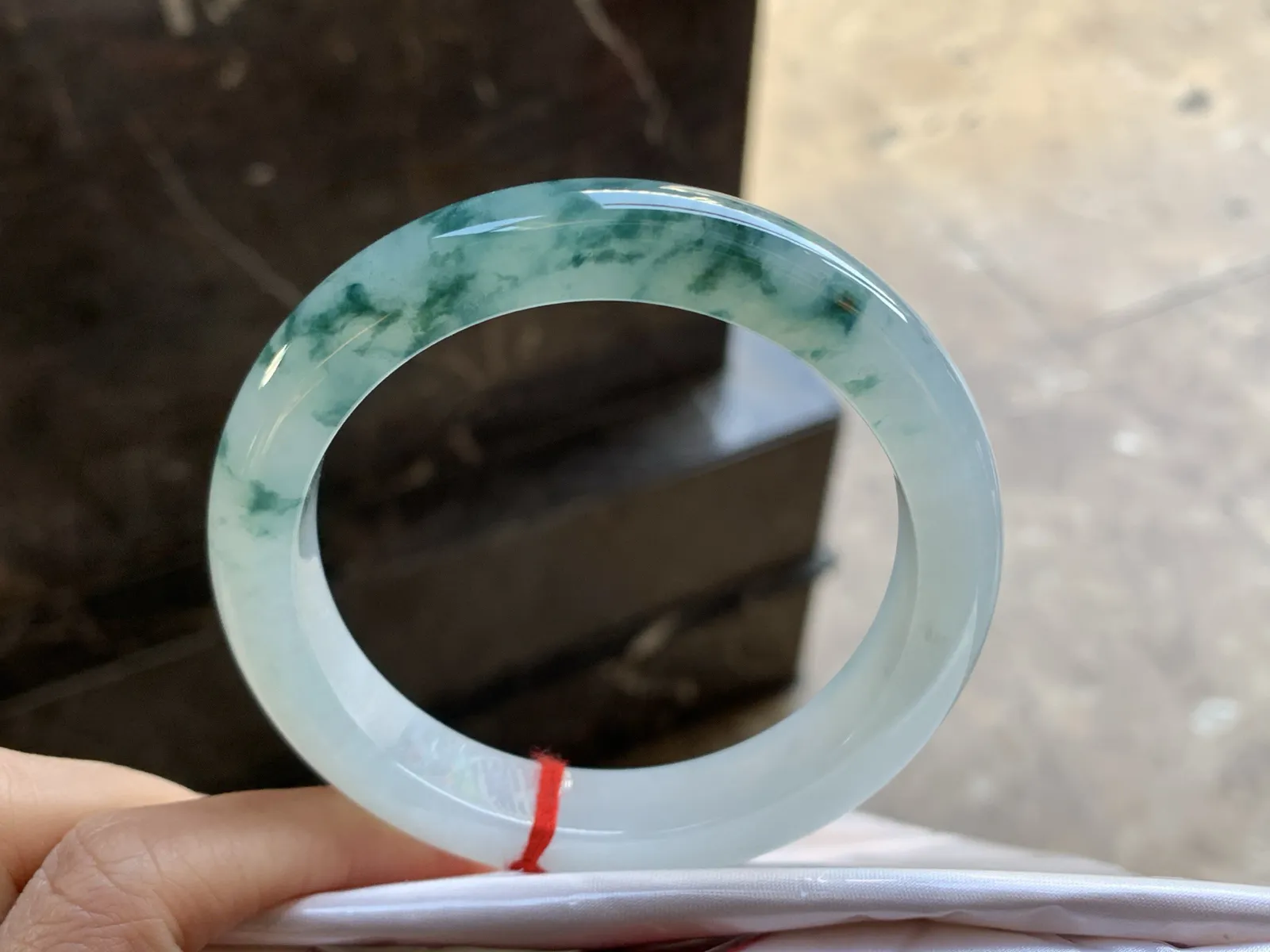 60-12-9.6

蓝花大圈手镯^_^飘花浓郁