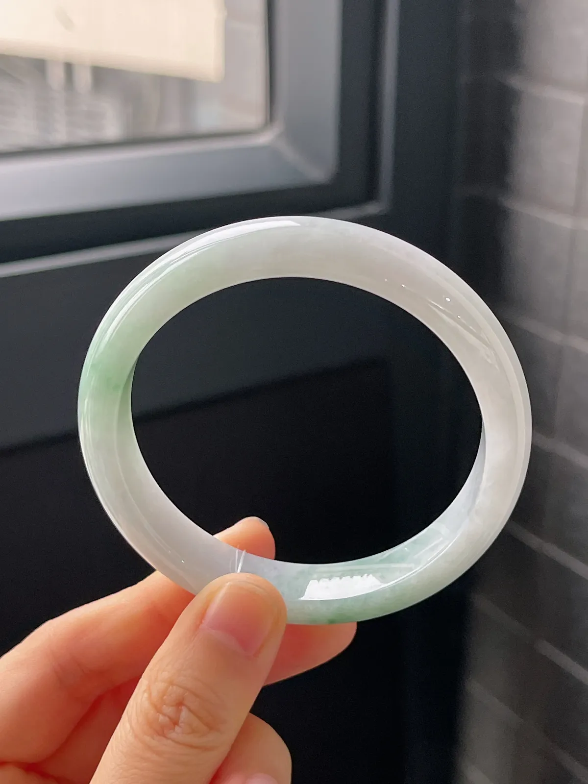 正圈56圈口，翡翠糯化种飘花手镯