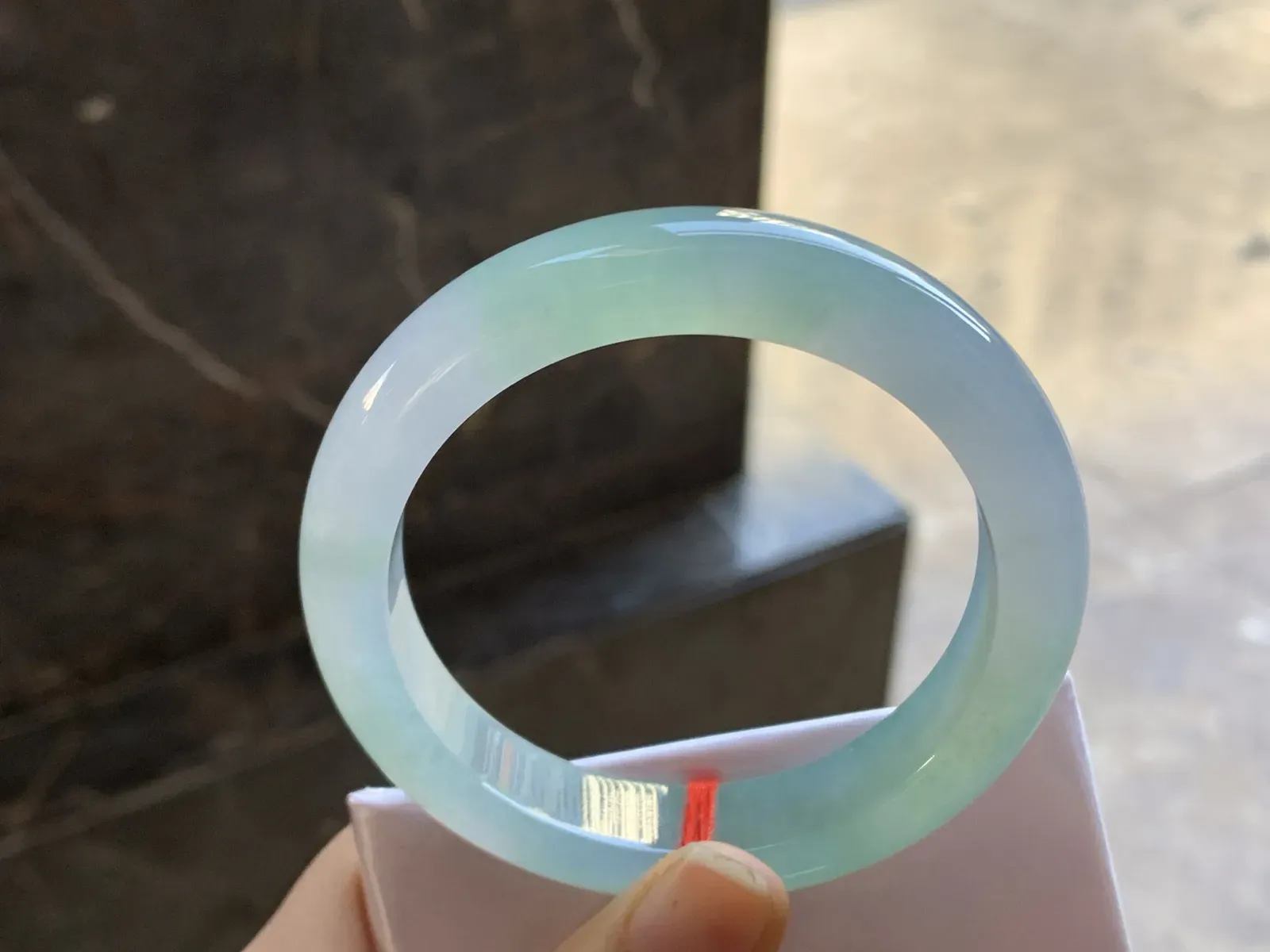 56-12.2-9

冰种淡春彩手镯^_^清新