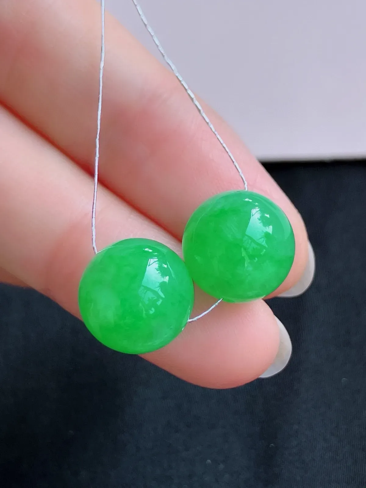 甜绿圆珠一对，饱满大气，尺寸12/自然光实拍