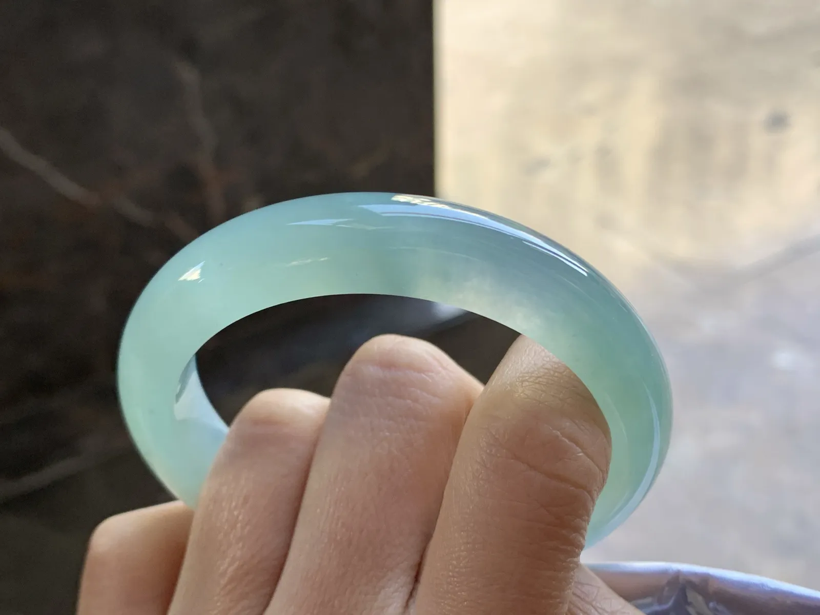 54.5-12.4-8.2

冰蓝手镯^_^水润 清新