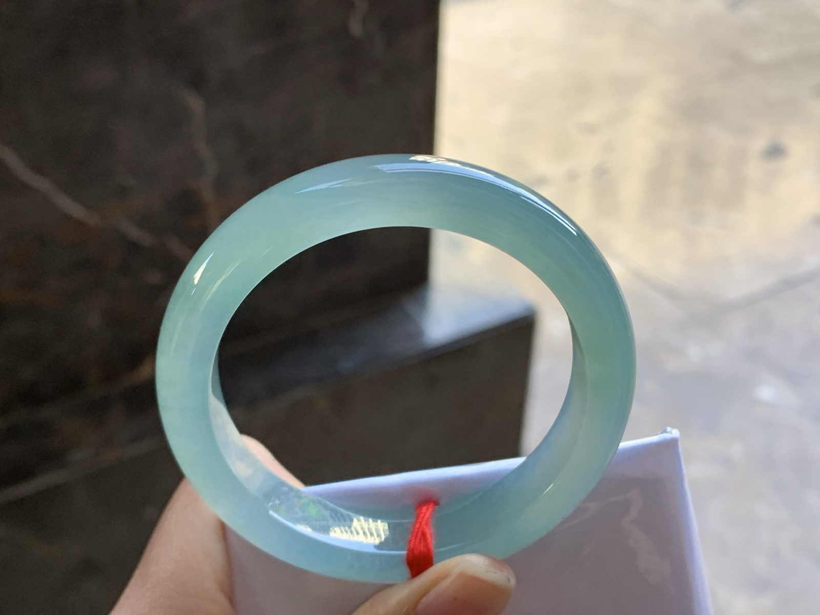 52-11.9-8.3

冰蓝手镯^_^水润冰透