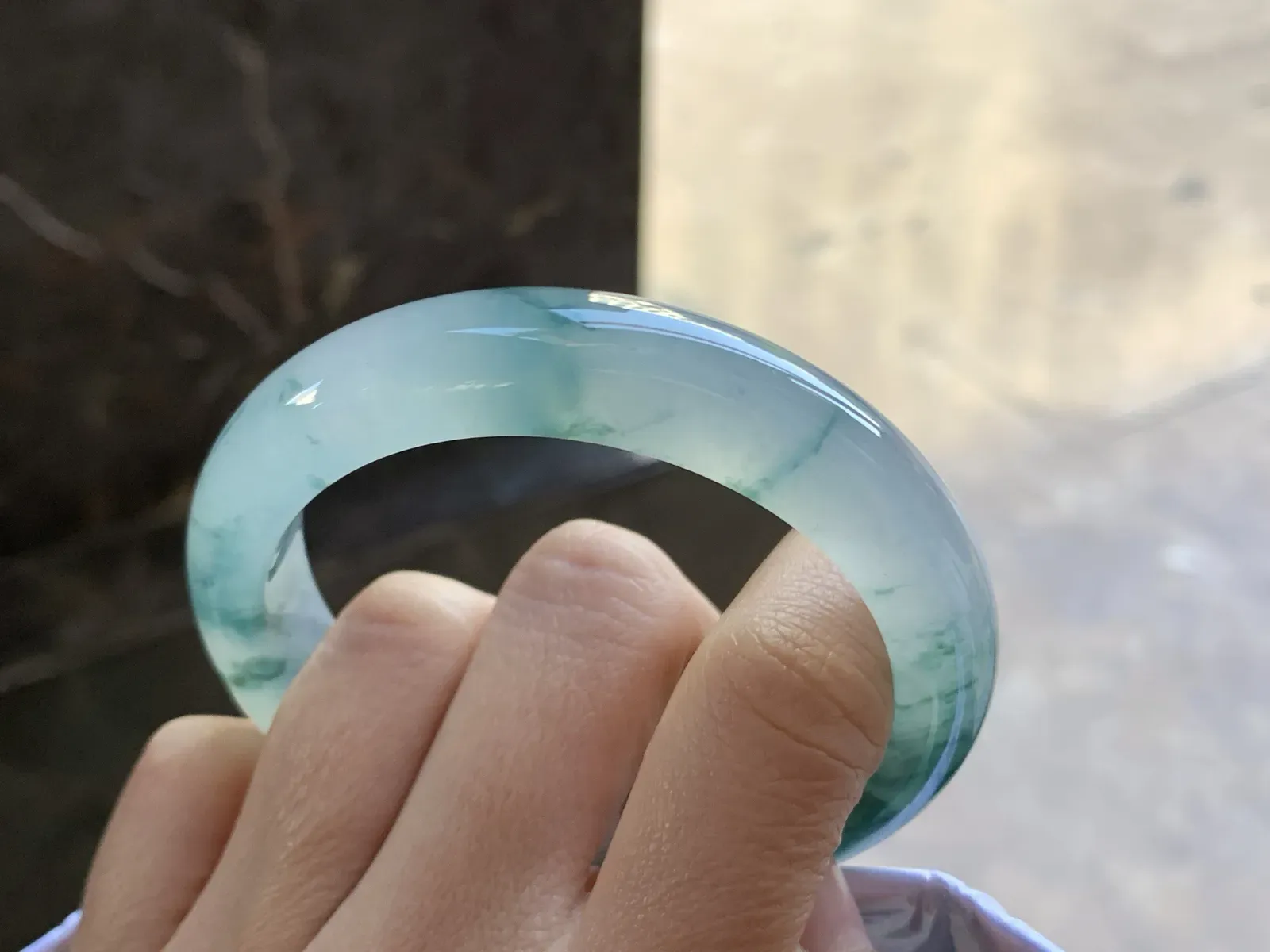 55-12.5-8.5

蓝花手镯^_^水润 冰透 飘花浓郁