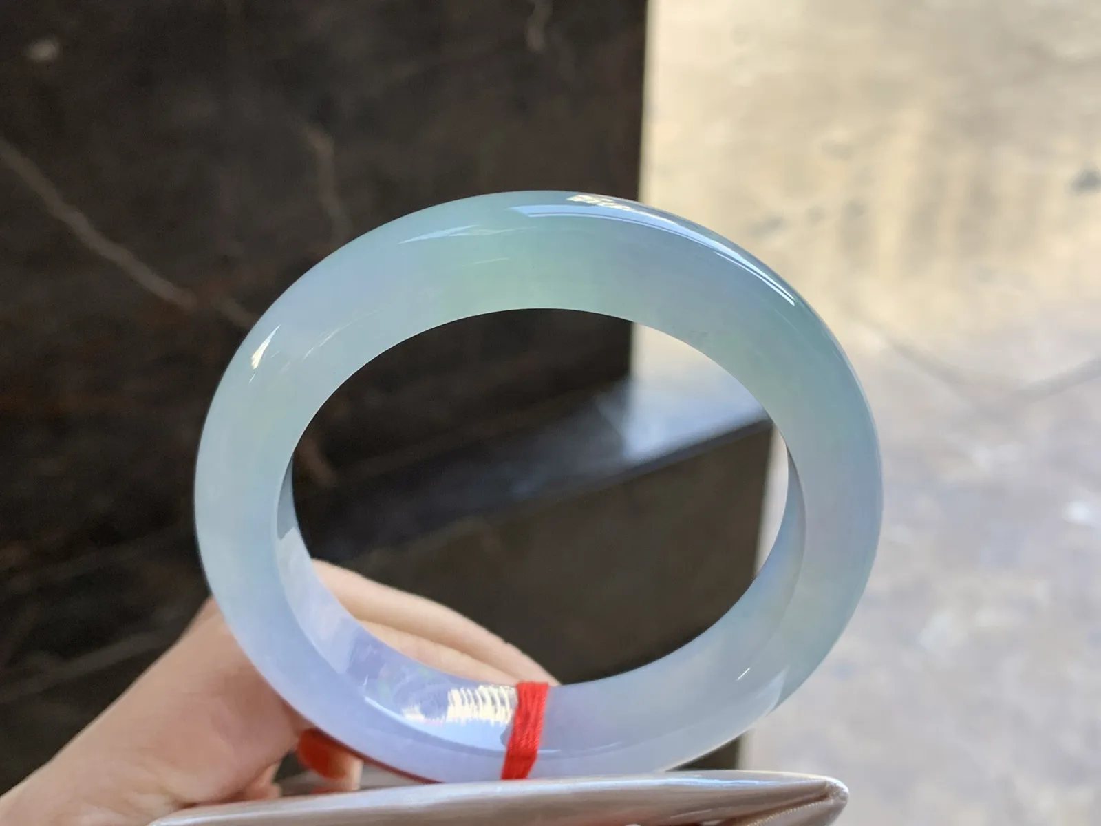 57-13.2-10

冰紫淡春彩手镯^_^清新 冰透