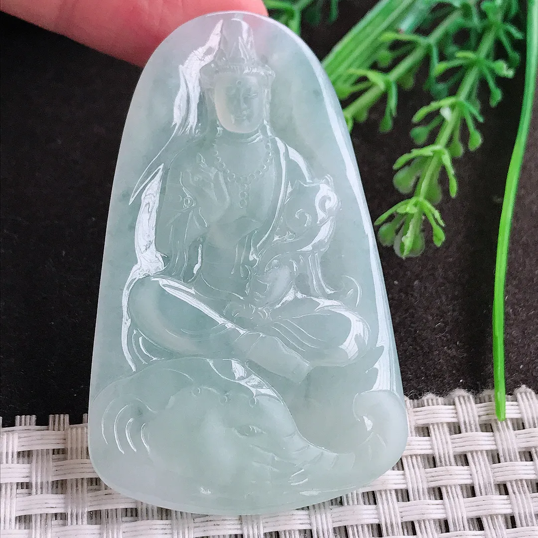实拍A货翡翠61/38.5/4.3老坑秀气冰胶普贤菩萨吊坠翡翠挂件