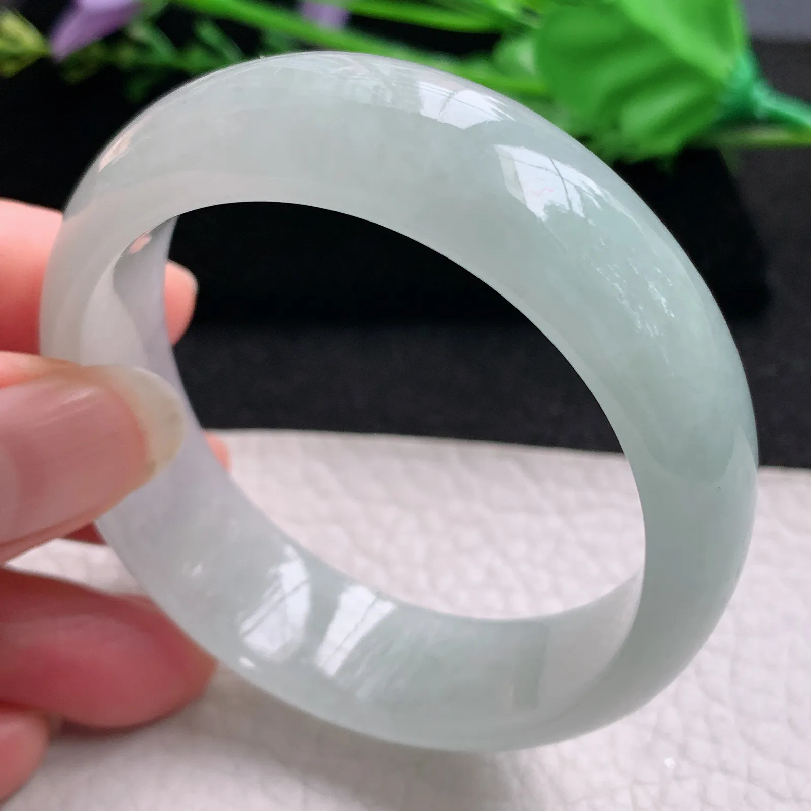 ee实拍56.5*52*15.2*7轮胎贵妃镯 缅甸翡翠精美冰甜绿椭形宽边玉手镯