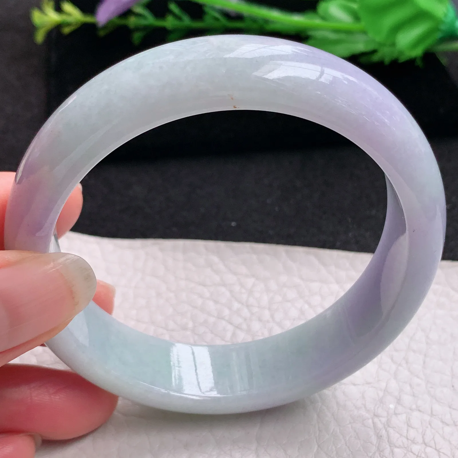 ee大圈口60*15.6*8轮胎镯 缅甸翡翠精美水润春带彩宽边玉手镯 玉手环