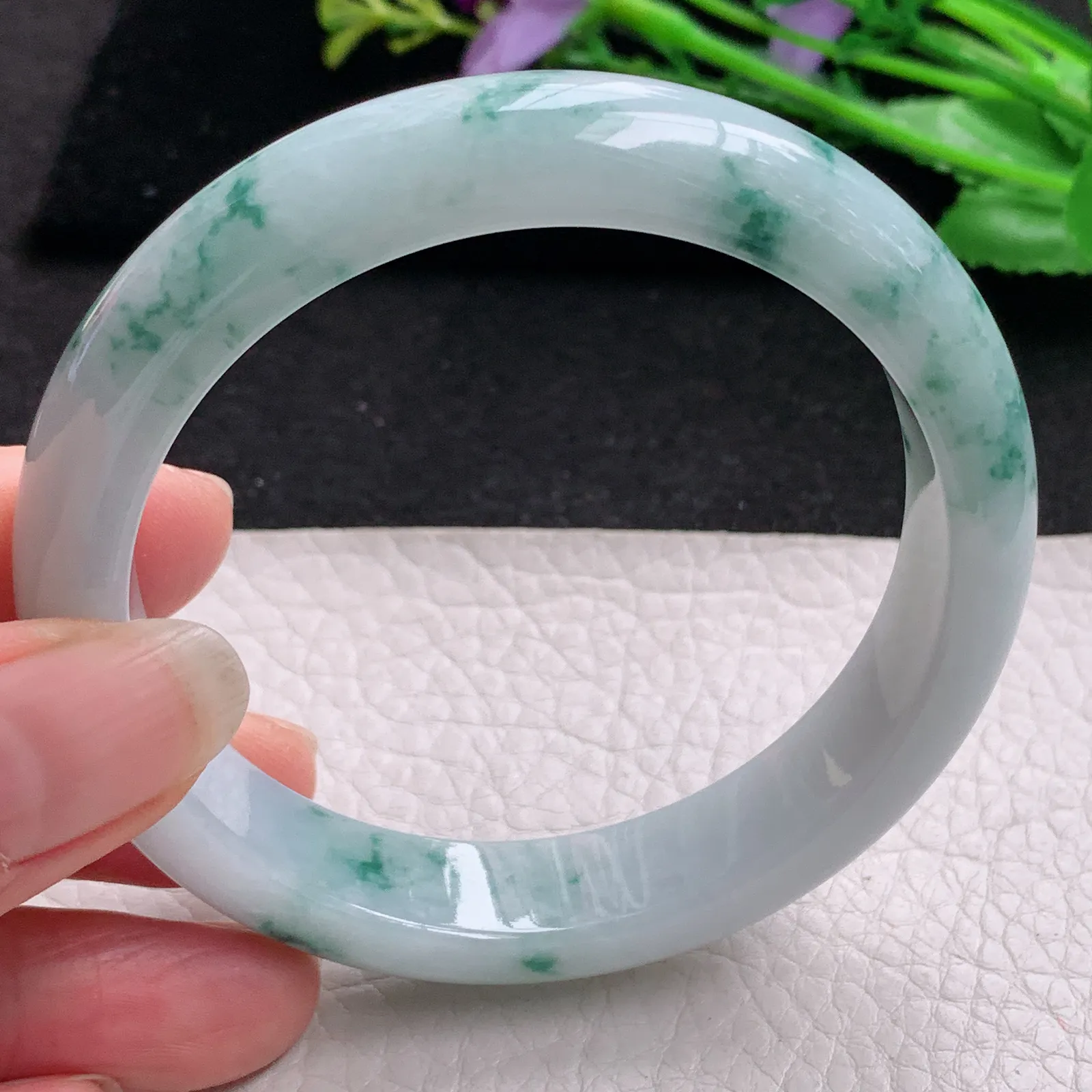 js实拍58*12.8*8平安镯 缅甸翡翠精美水润飘花宽边玉手镯 玉手环