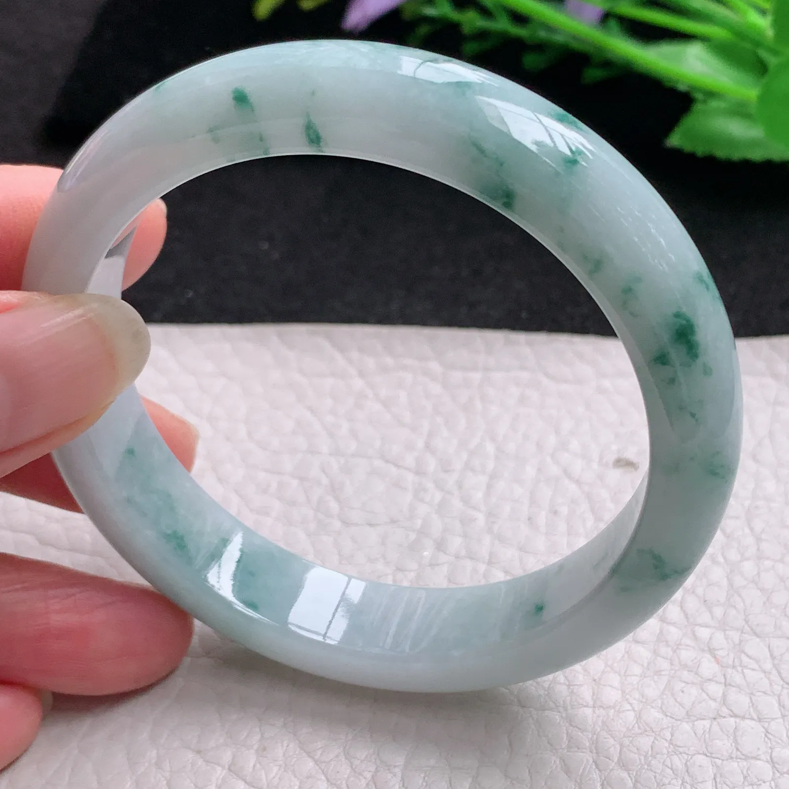 js实拍58*12.8*8平安镯 缅甸翡翠精美水润飘花宽边玉手镯 玉手环