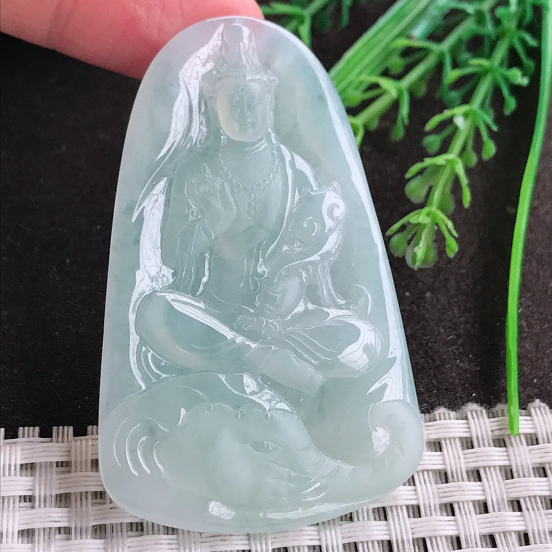 实拍A货翡翠61/38.5/4.3老坑秀气冰胶普贤菩萨吊坠翡翠挂件