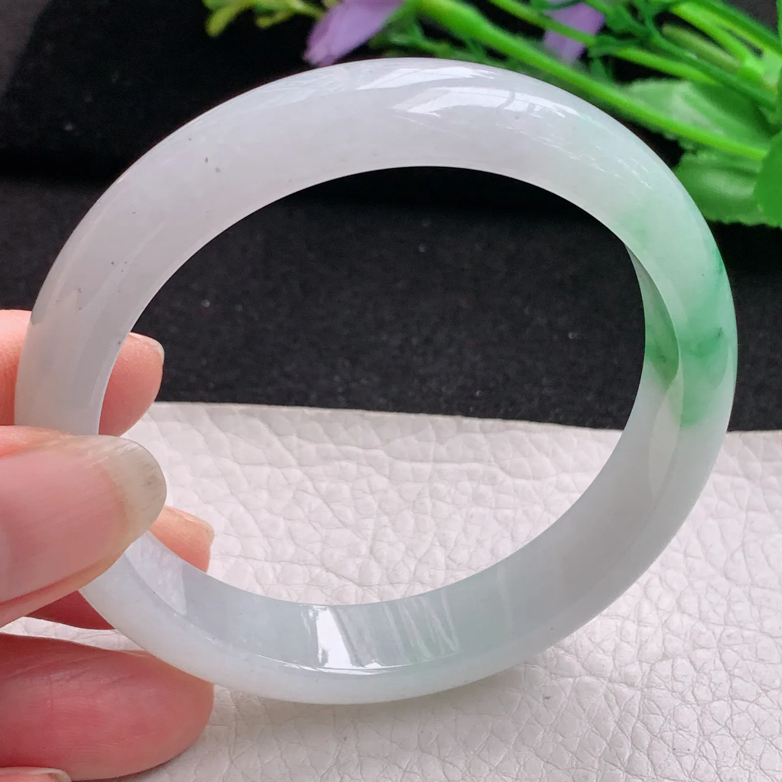 js实拍57*12.3*7.3平安镯 缅甸翡翠精美冰飘绿花宽边玉手镯 玉手环