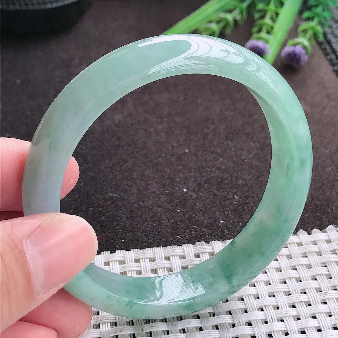 实拍A货翡翠56/13/7.2老坑冰润起胶飘花手镯宽边翡翠玉镯女款