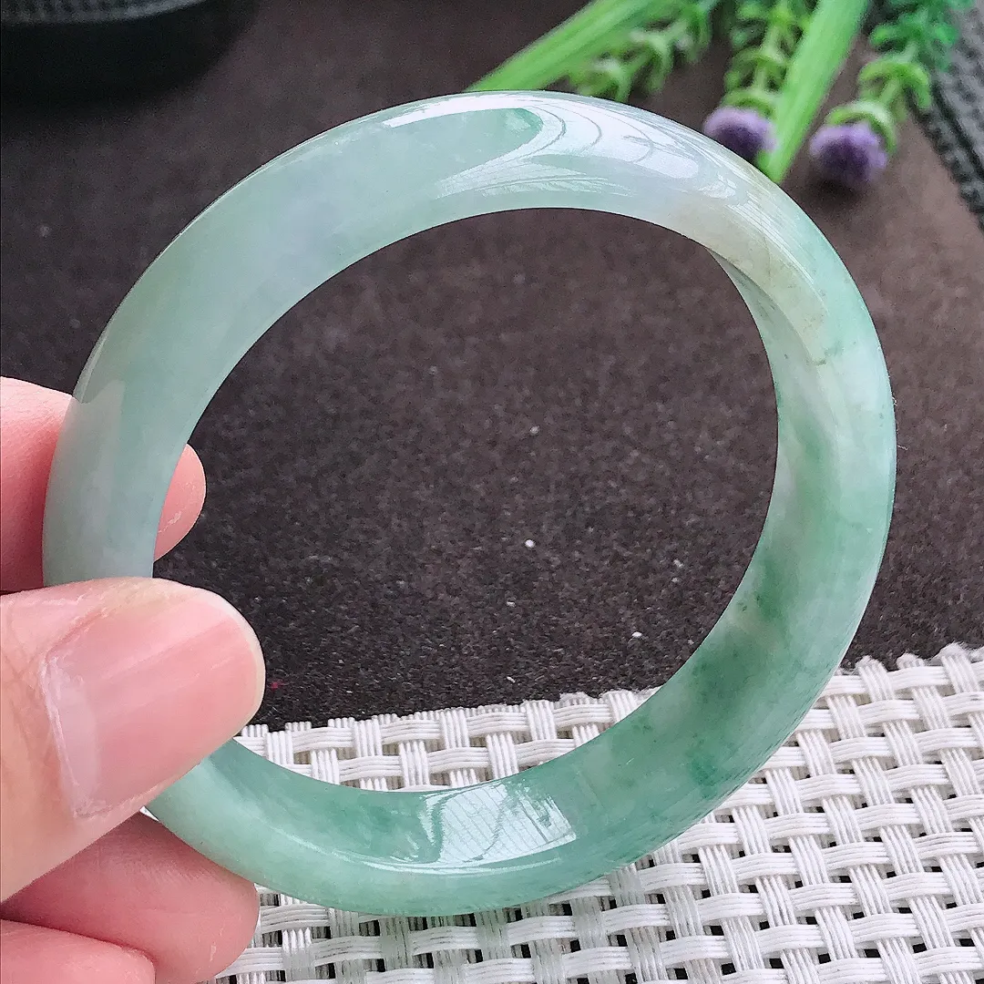 实拍A货翡翠56/13/7.2老坑冰润起胶飘花手镯宽边翡翠玉镯女款