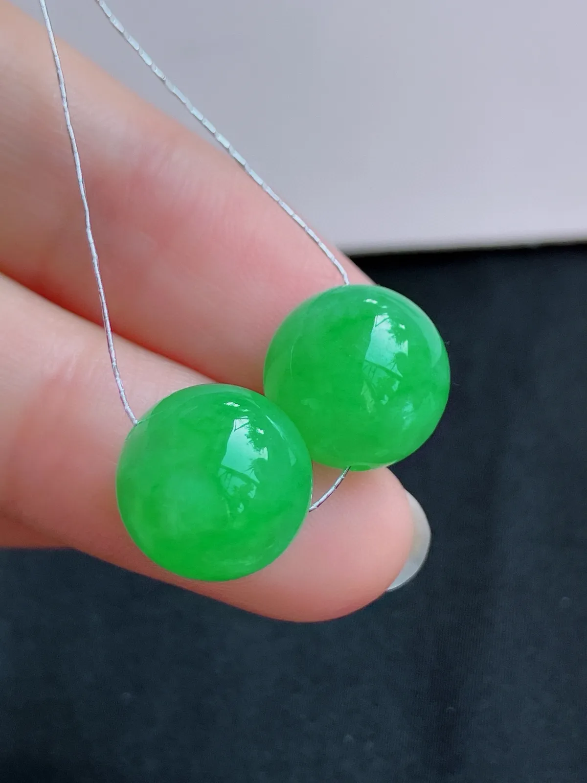 甜绿圆珠一对，饱满大气，尺寸12/自然光实拍