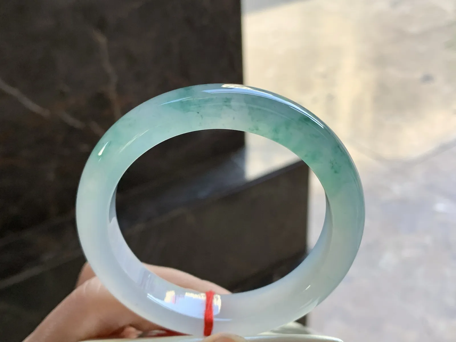 57.5-12.4-9.2

冰种飘花手镯^_^冰透