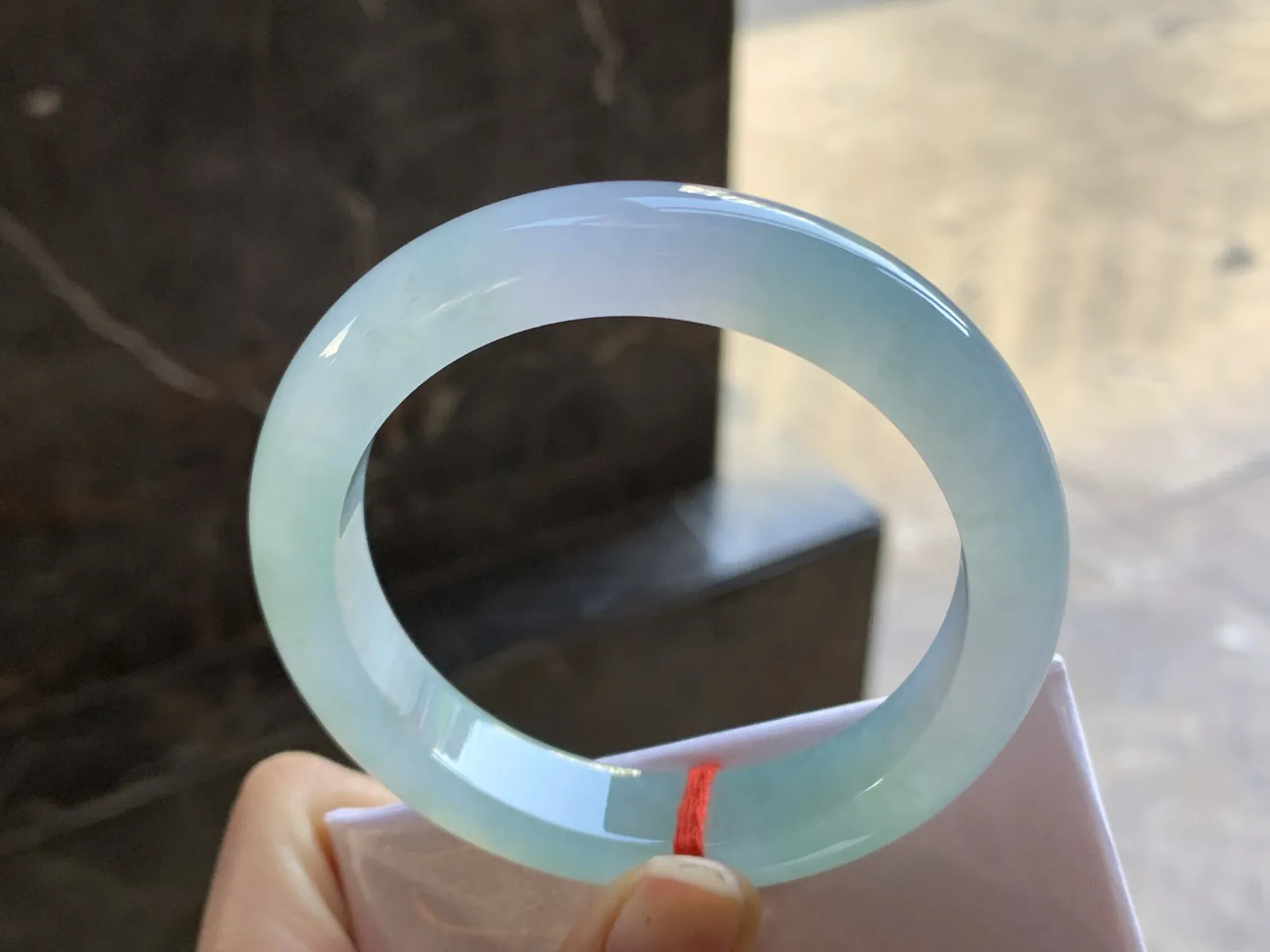 55.5-12-9.1

冰种淡春彩手镯^_^水润 清新