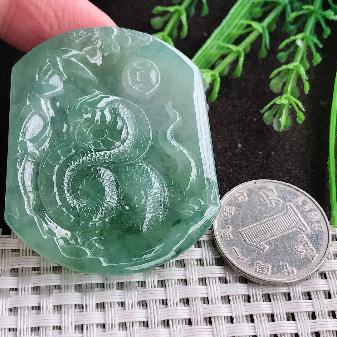 实拍A货翡翠51/43.3/5老坑冰胶水灵冰晴满绿生肖蛇牌吊坠翡翠挂件