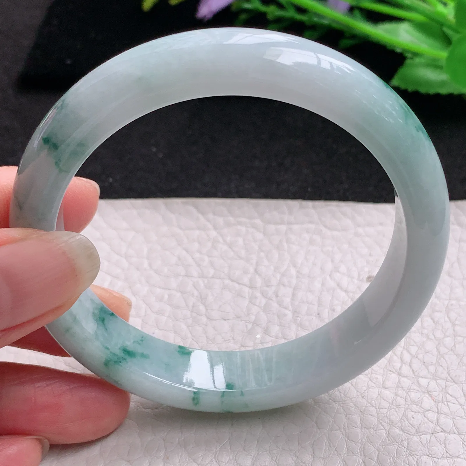 js实拍58*12.8*8平安镯 缅甸翡翠精美水润飘花宽边玉手镯 玉手环