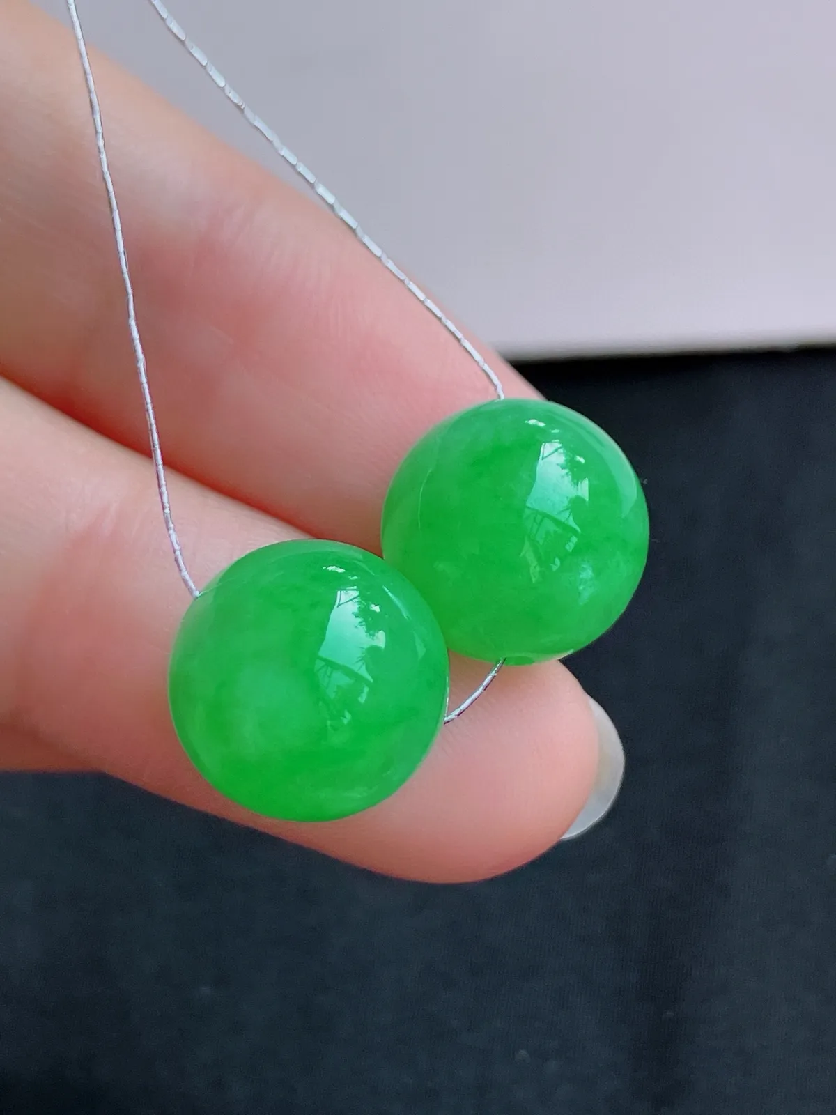 甜绿圆珠一对，饱满大气，尺寸12/自然光实拍