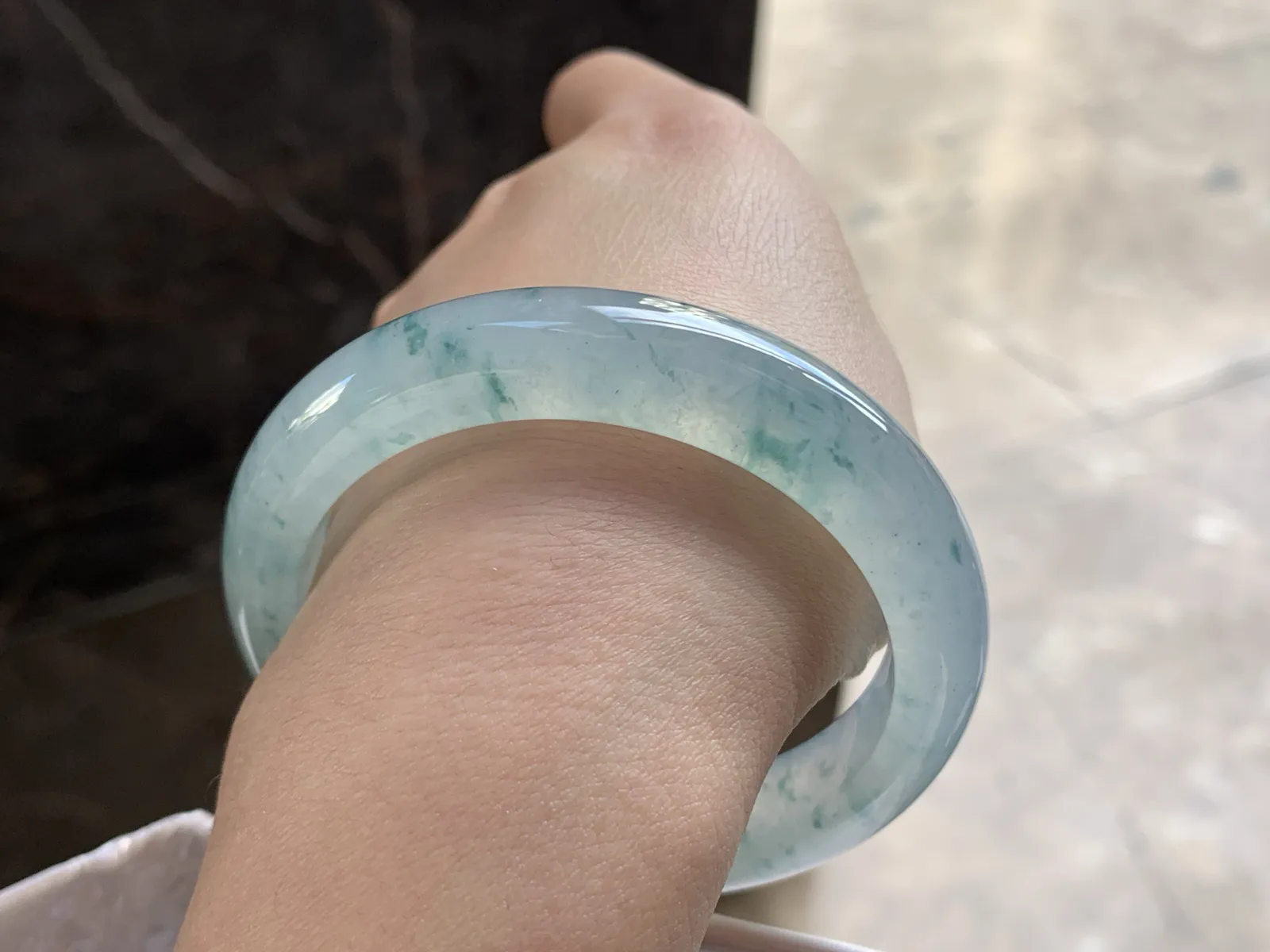 54.5-12.3-8.3

冰种蓝花手镯^_^通透