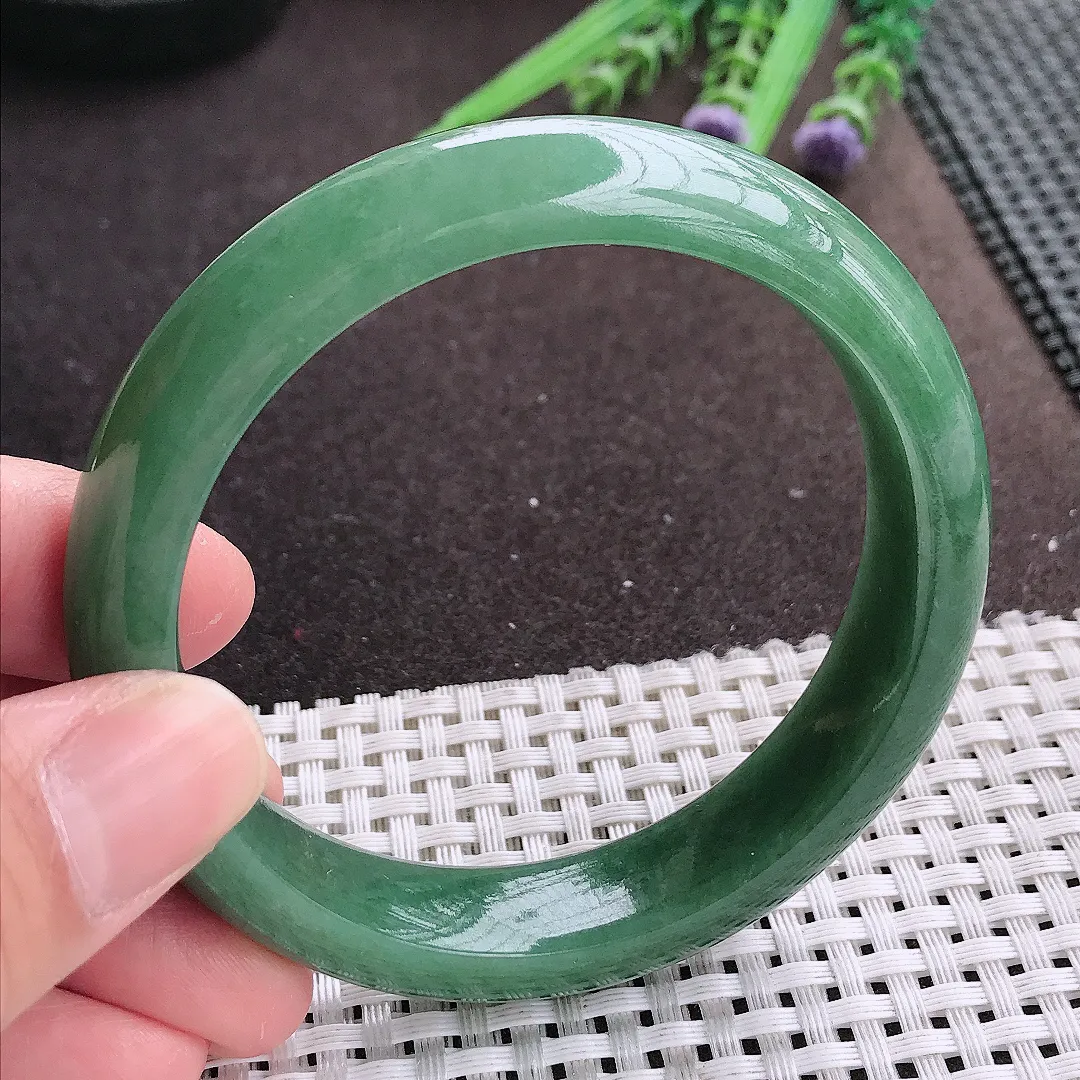 实拍A货翡翠58.8/13.5/8.5老坑精美温润满油绿手镯宽边翡翠玉镯女款