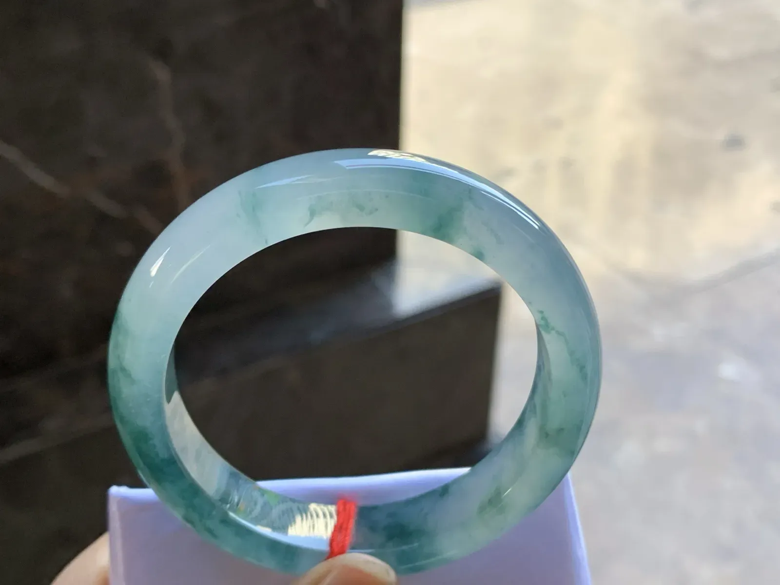 55-12.5-8.5

蓝花手镯^_^水润 冰透 飘花浓郁