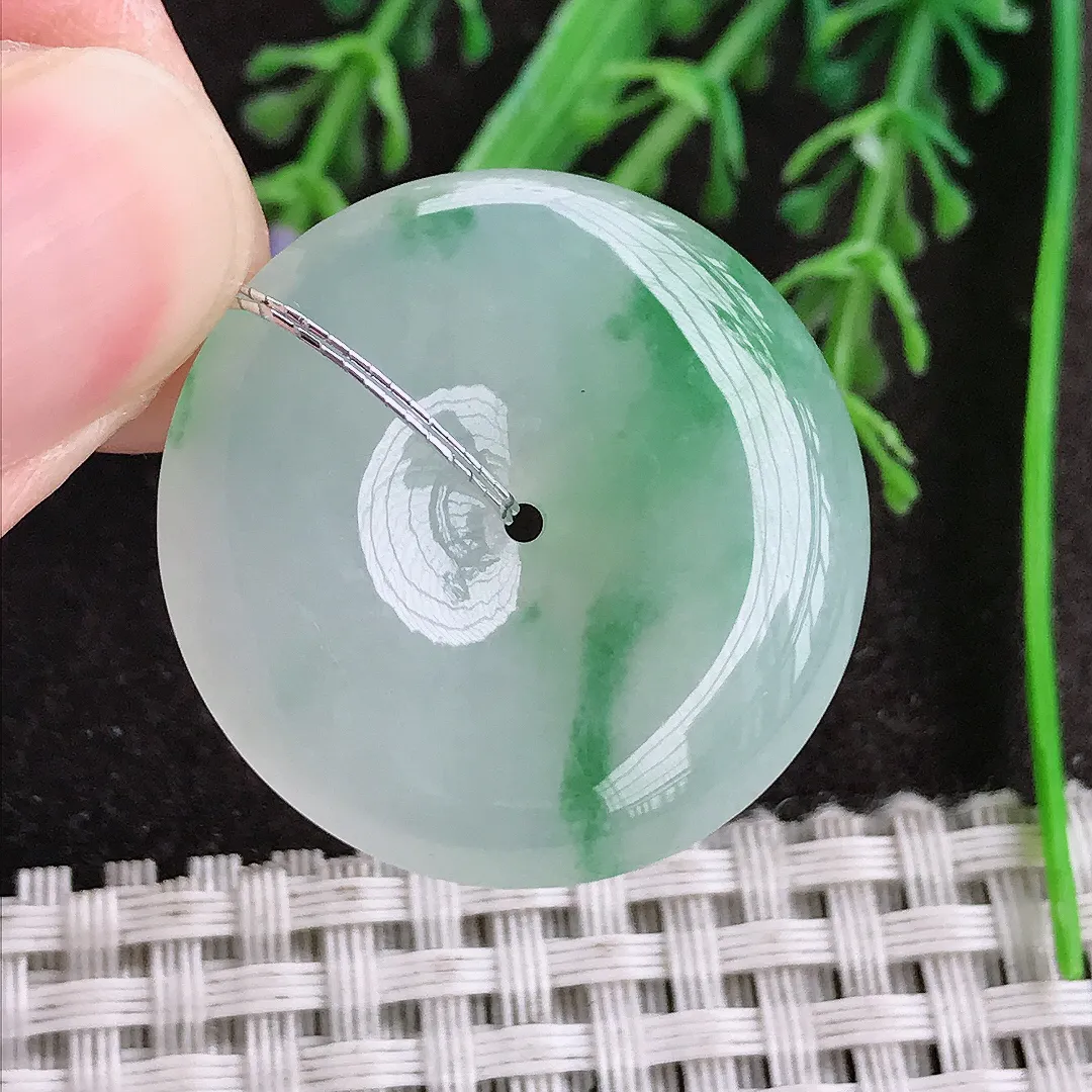 实拍A货翡翠29.8/6老坑冰胶水灵飘绿平安扣吊坠翡翠玉扣挂件