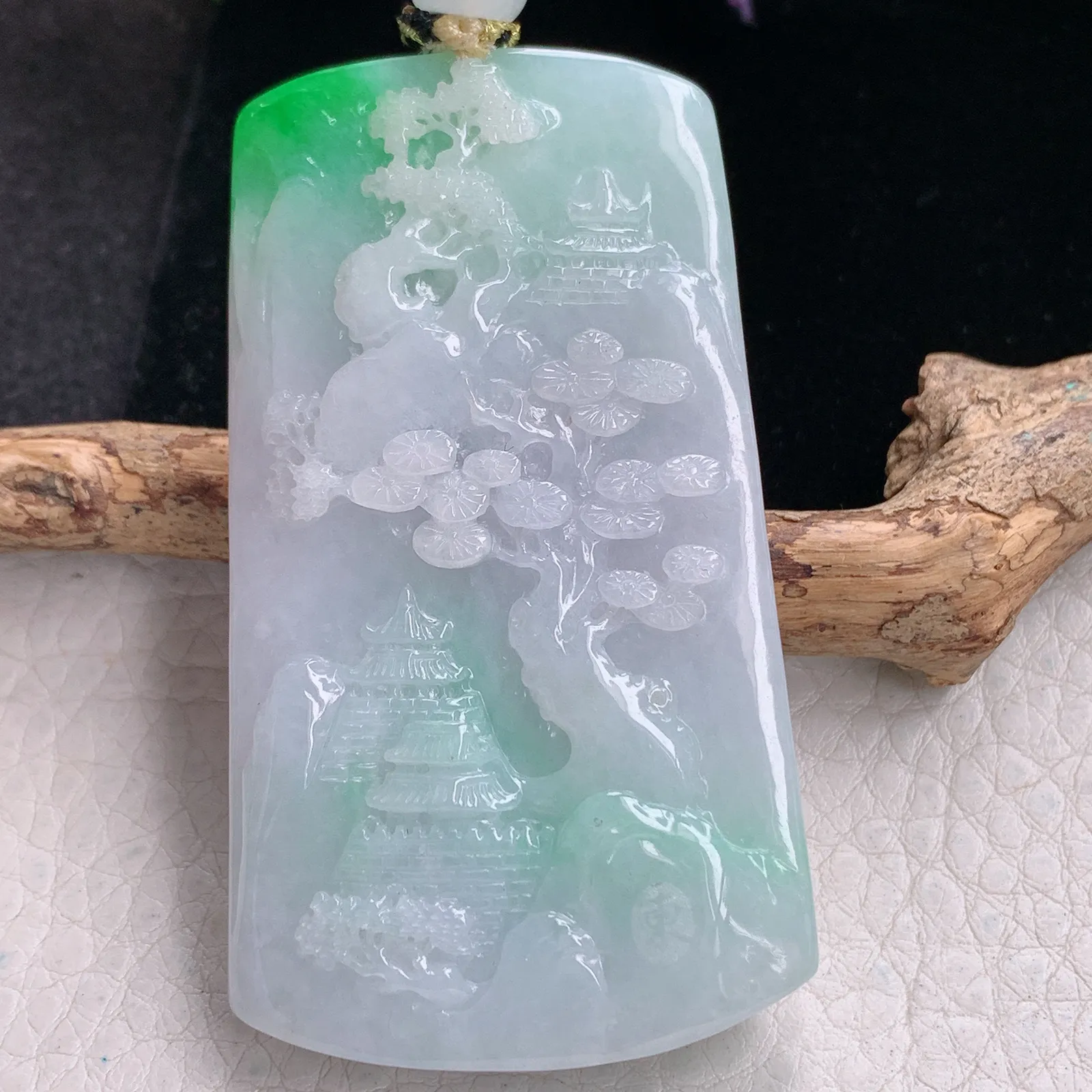 yl实拍63*36.3*13缅甸翡翠精雕白底青山水 大好河山玉吊坠 玉挂坠