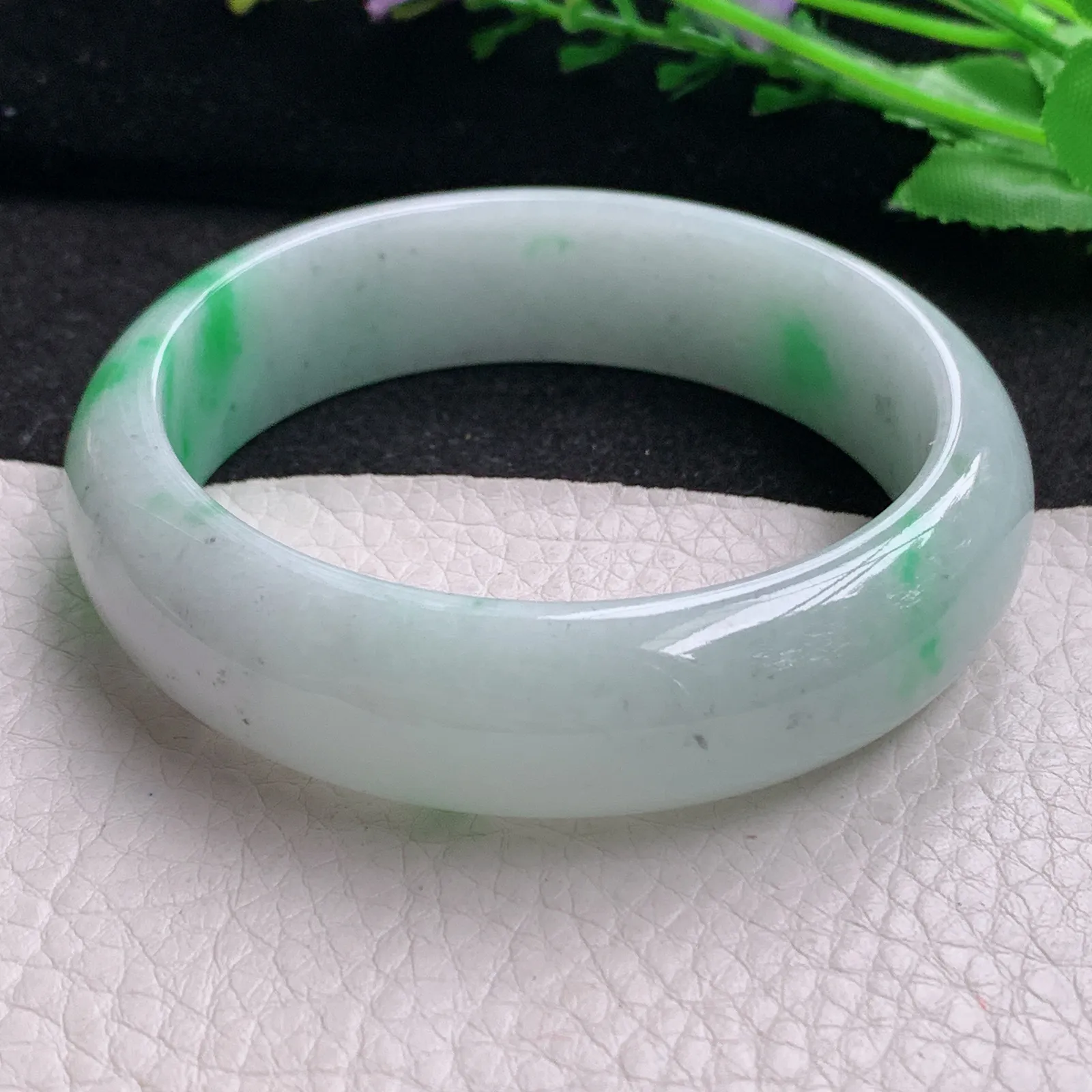 js实拍58*16.5*8.3轮胎镯 缅甸翡翠精美飘阳绿宽边玉手镯 玉手环