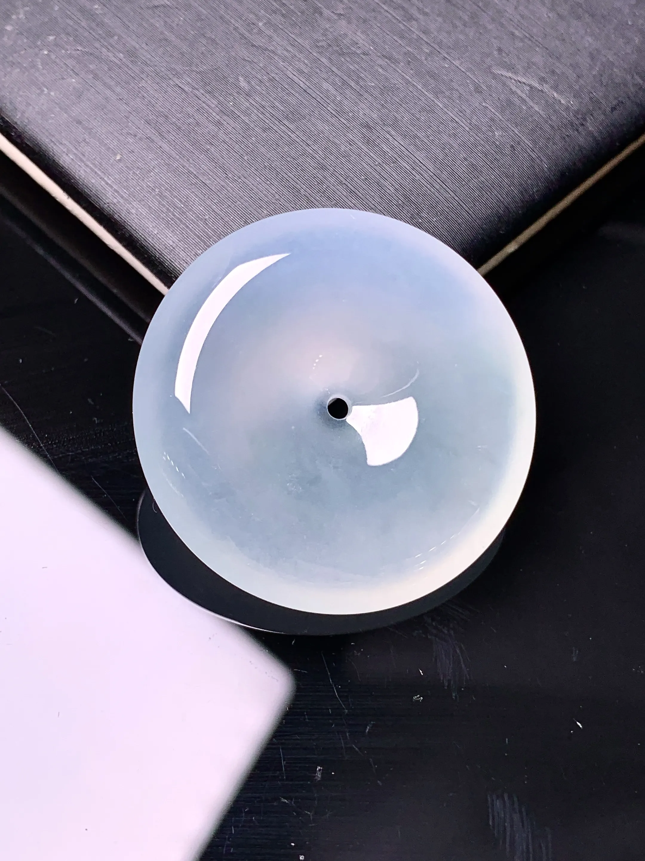 冰种平安扣吊坠 玉质细腻 色泽艳丽清新 整体尺寸28*6